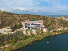 Hotel GLORIUS 4* езеро Младост, Велес